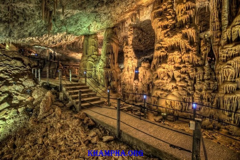 Top 10 Hang Động Đẹp Nhất Hành Tinh