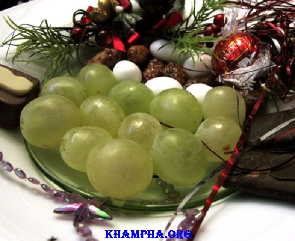 Những Phong Tục Đón Năm Mới Kỳ Quặc Nhất Thế Giới